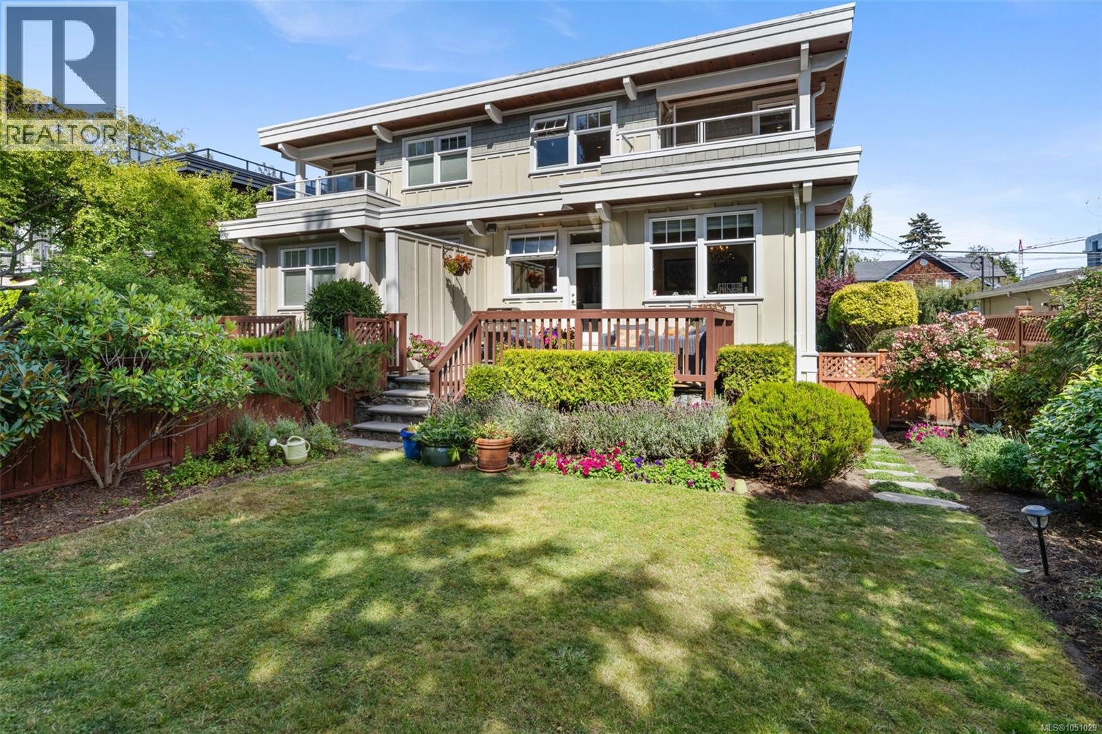 219 Michigan St - Image 19