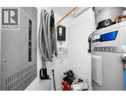 103 5388 Hill Rise Terr, Saanich, BC V8Y3K3 Photo 37