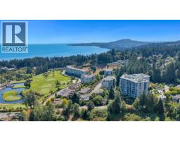 103 5388 Hill Rise Terr, Saanich, BC V8Y3K3 Photo 46