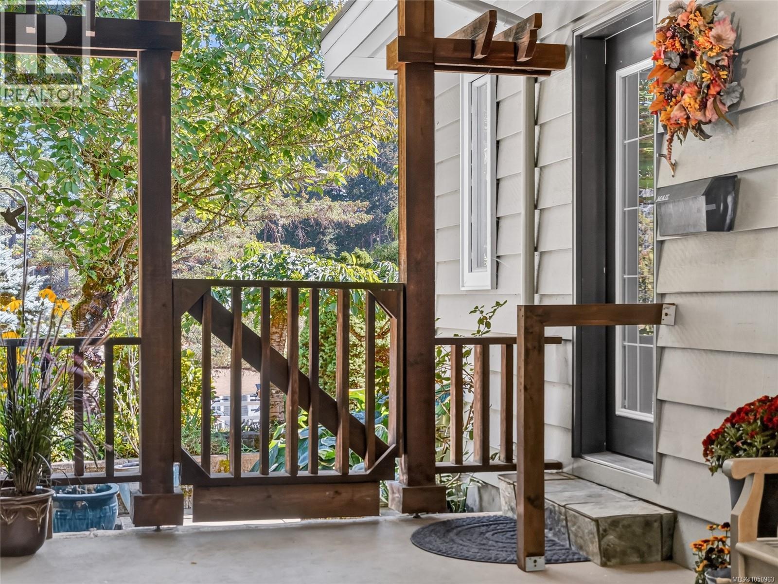 5209 Old West Saanich Rd - 12