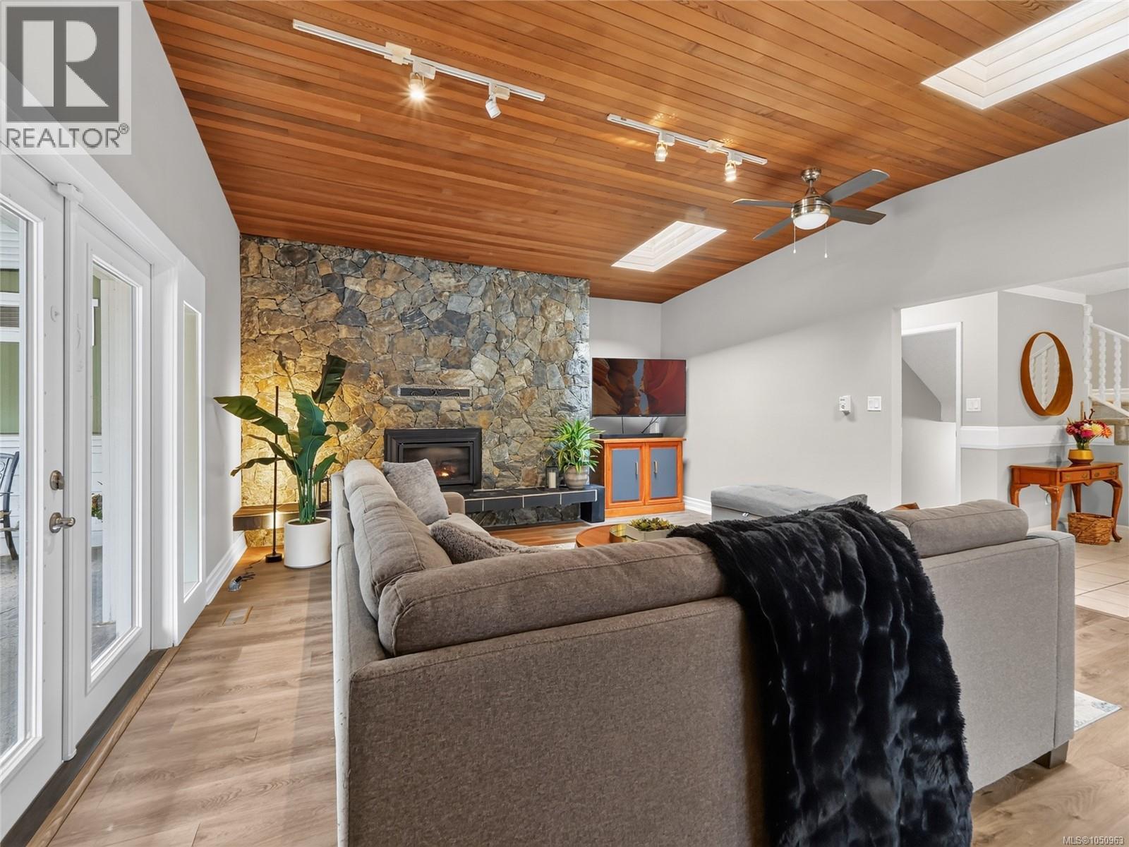  5209 Old West Saanich Road, Saanich