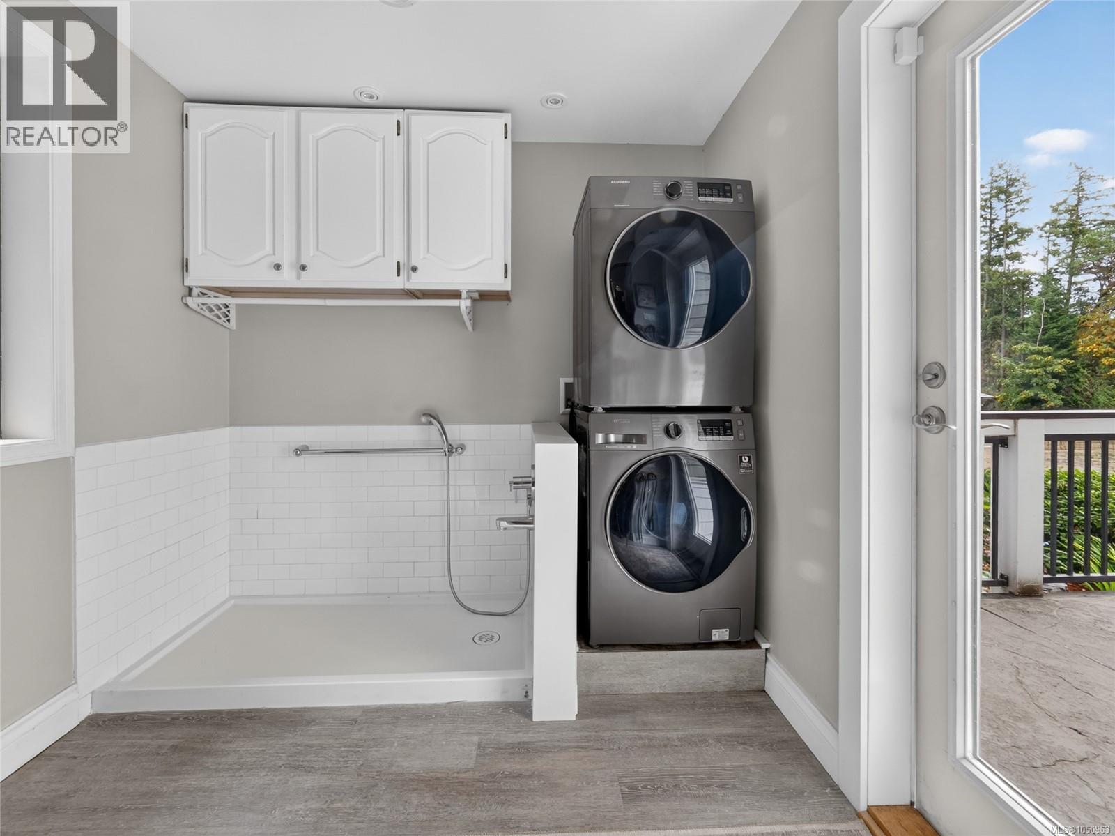 5209 Old West Saanich Rd - 38