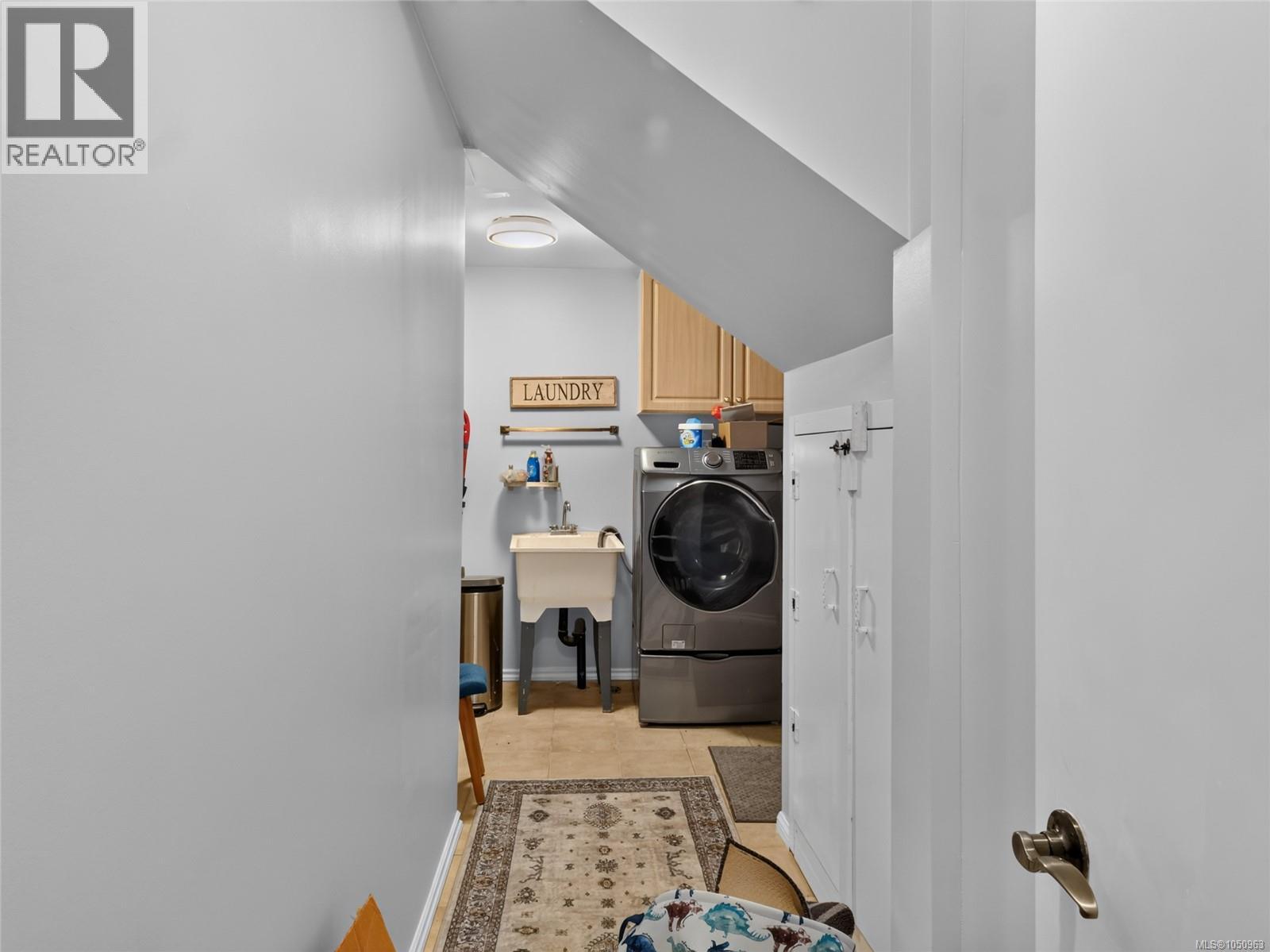  5209 Old West Saanich Road, Saanich