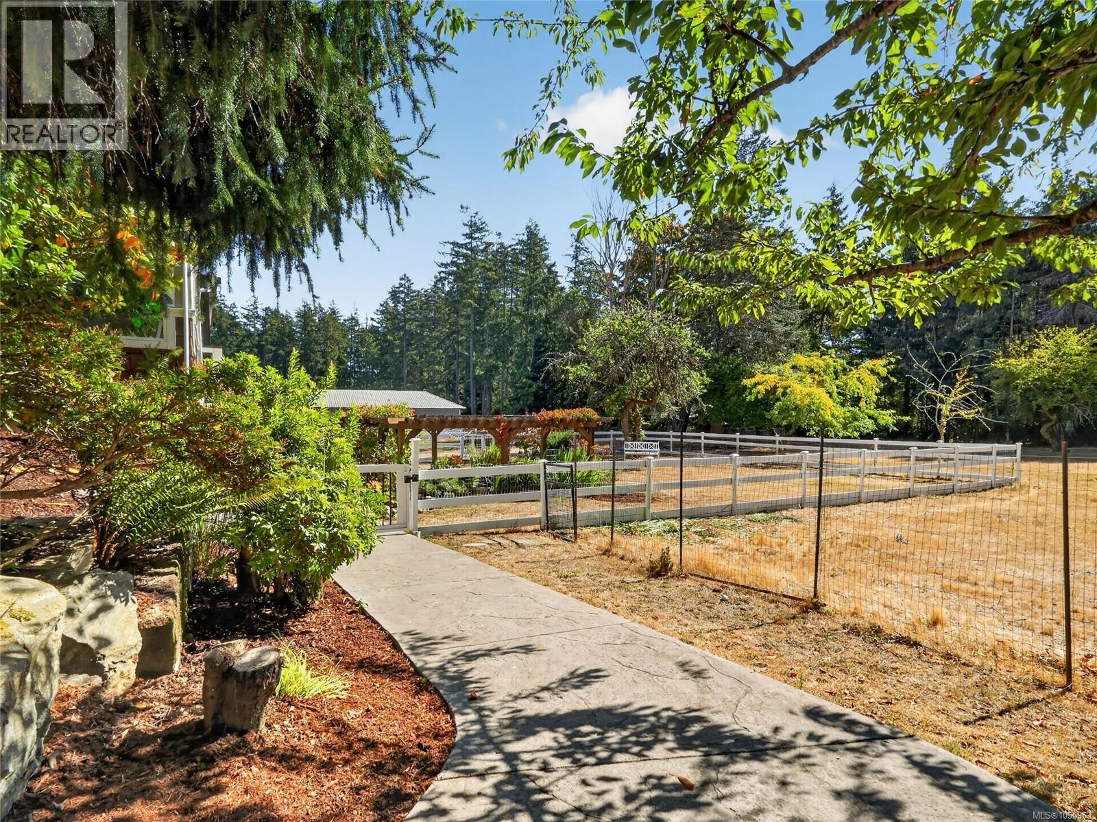 5209 Old West Saanich Rd - 59