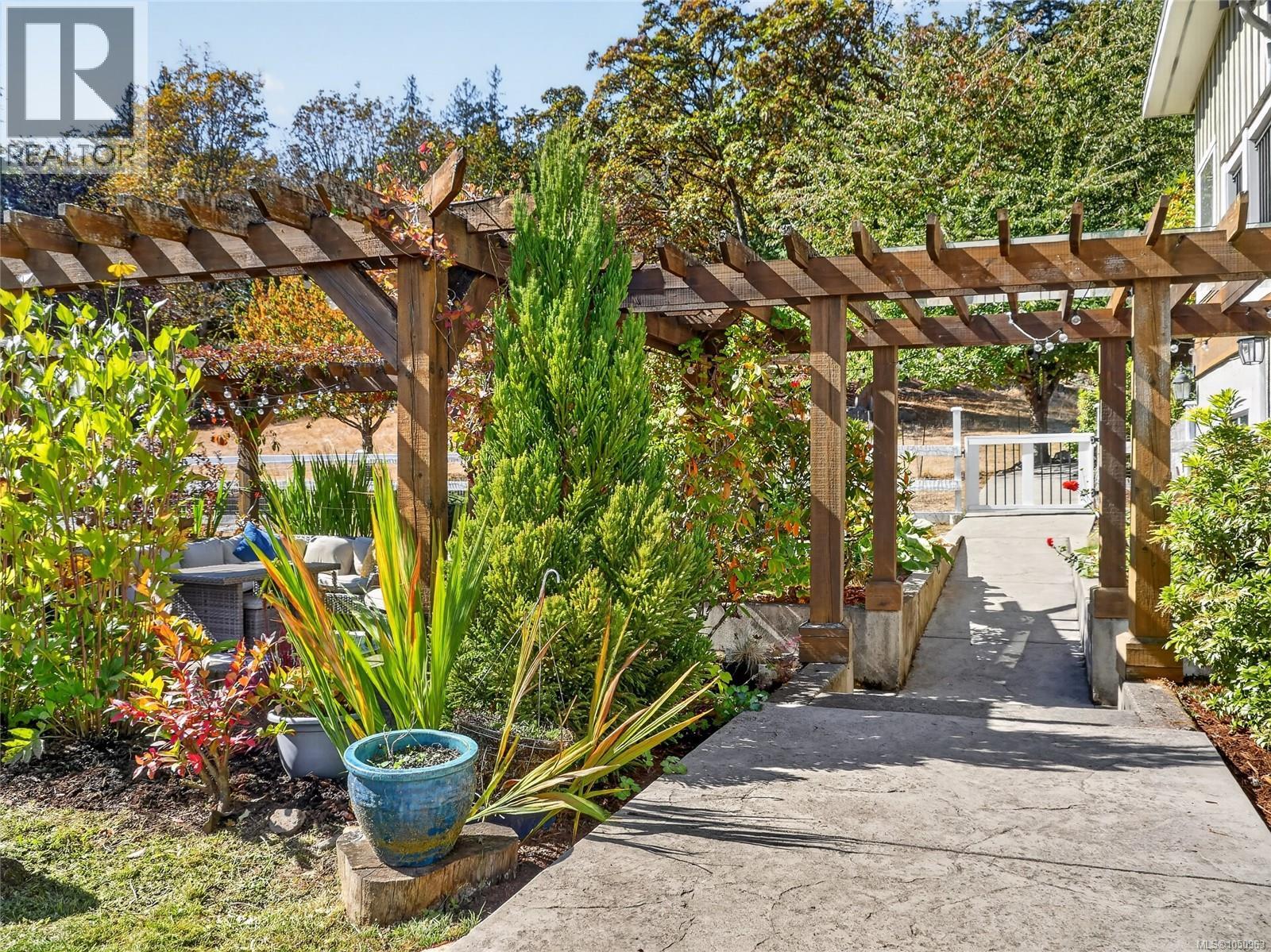  5209 Old West Saanich Road, Saanich