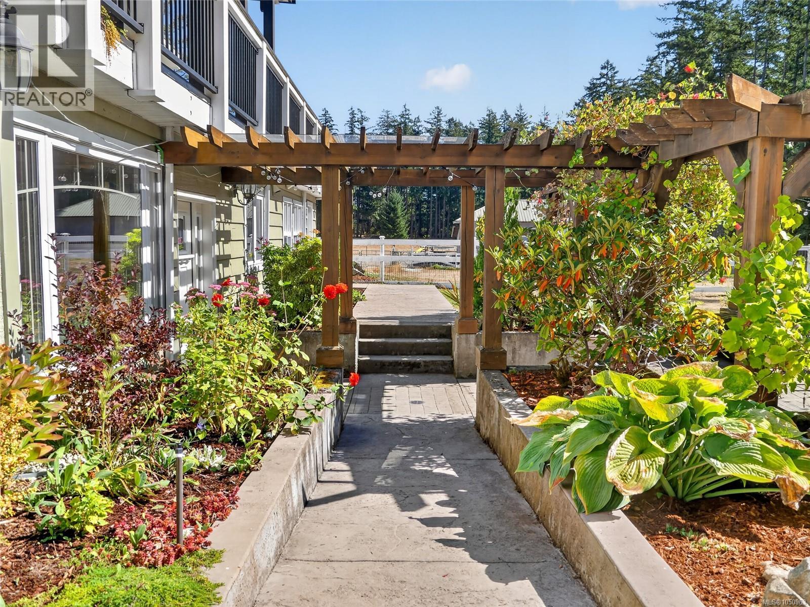 5209 Old West Saanich Rd - 64