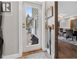 5209 Old West Saanich Rd, Saanich, BC V8X3X1 Photo 39