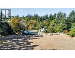 Laundry room - 5209 Old West Saanich Rd, Saanich, BC V8X3X1 Photo 6