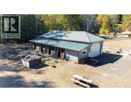 5209 Old West Saanich Rd, Saanich, BC V8X3X1 Photo 65