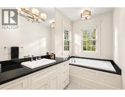 4pc Bathroom - 3032 2 Street Sw, Calgary, AB T2S1T3 Photo 35