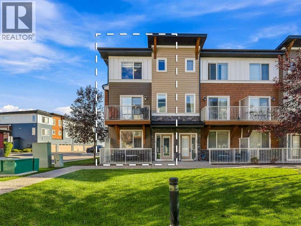 30, 111 Rainbow Falls Gate, Chestermere