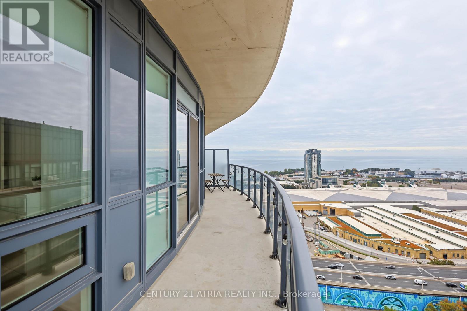 #2607 49 EAST LIBERTY STREET - Image 18