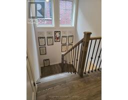 10 Gord Matthews Way, Uxbridge, ON L9P0E9 Photo 11