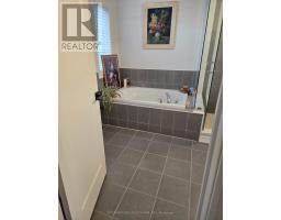 10 Gord Matthews Way, Uxbridge, ON L9P0E9 Photo 14