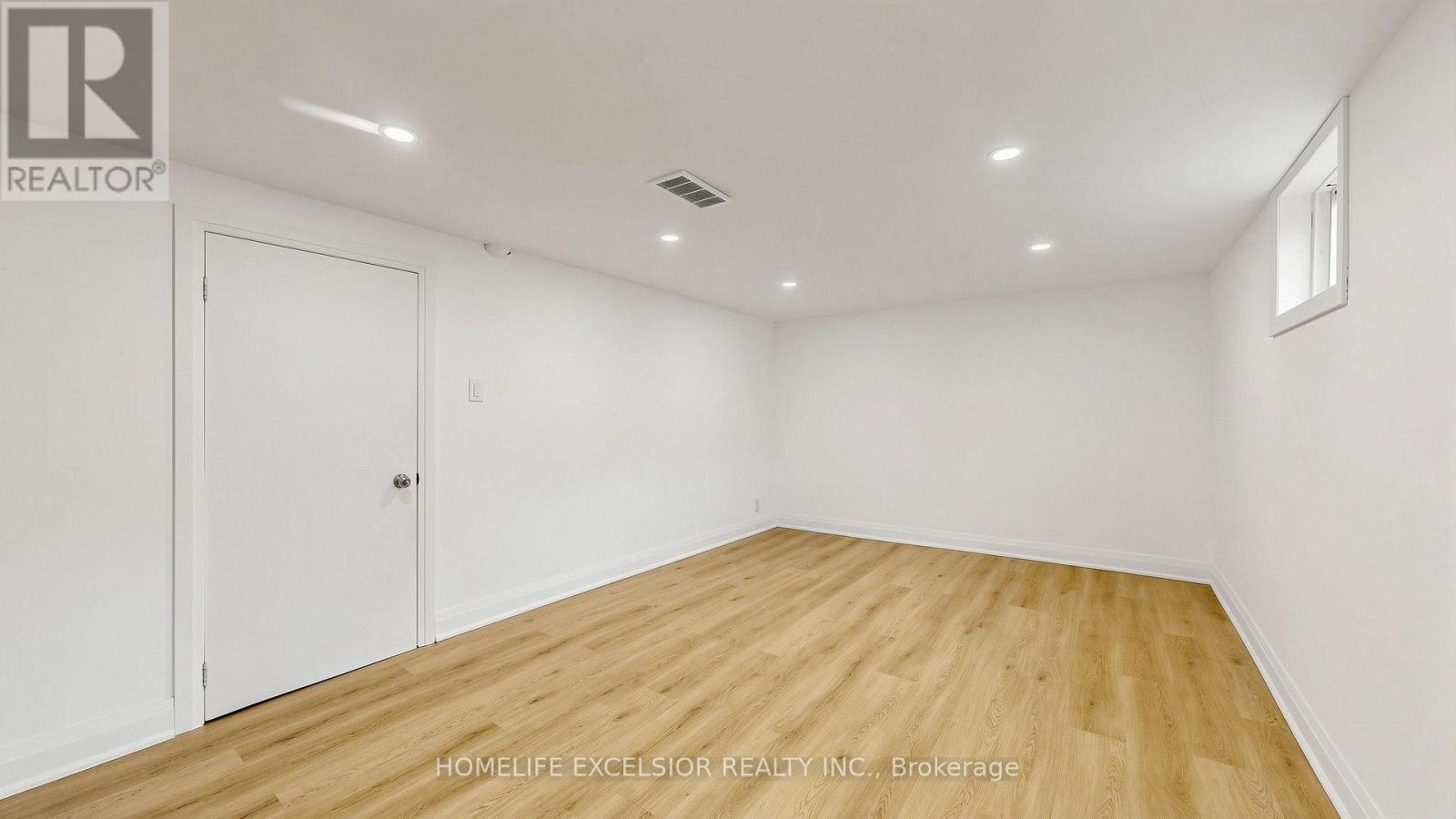 86 NEWBURY DRIVE - Image 33