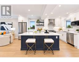36 Summerfeldt Crescent, Markham, ON L3R2B2 Photo 9