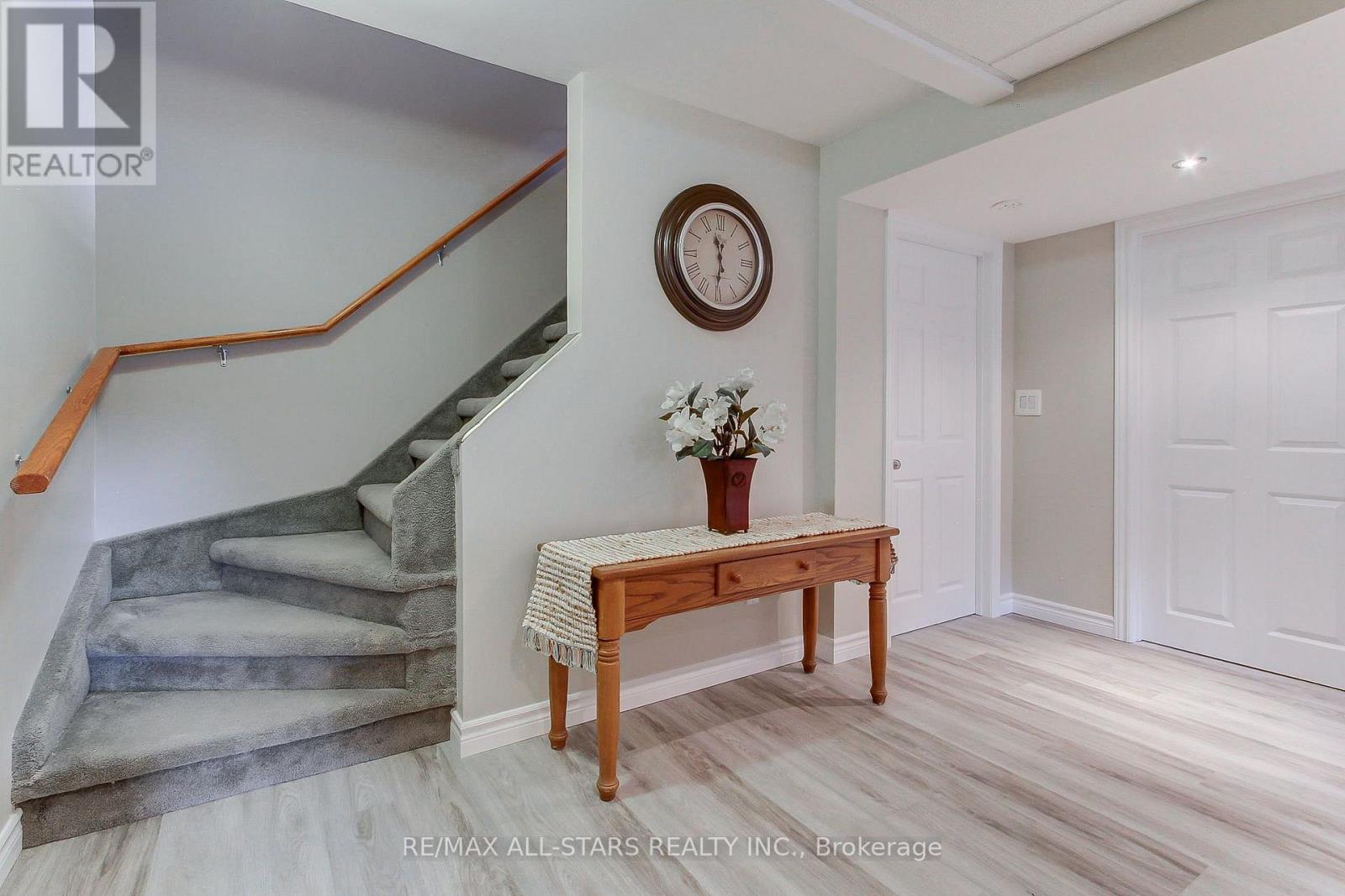 4020 MARGARET ORR BOULEVARD - 33
