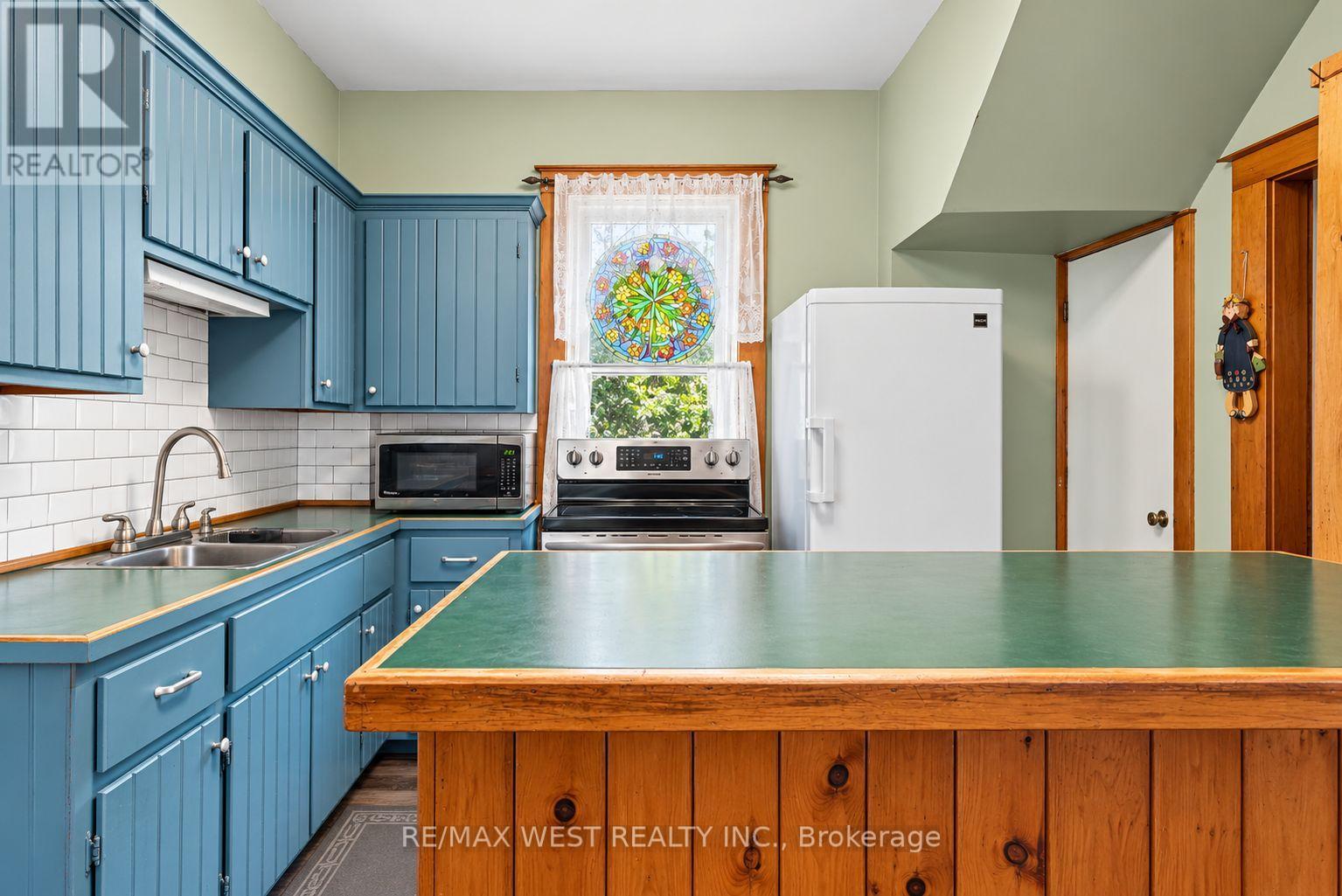440 GILL STREET - 5