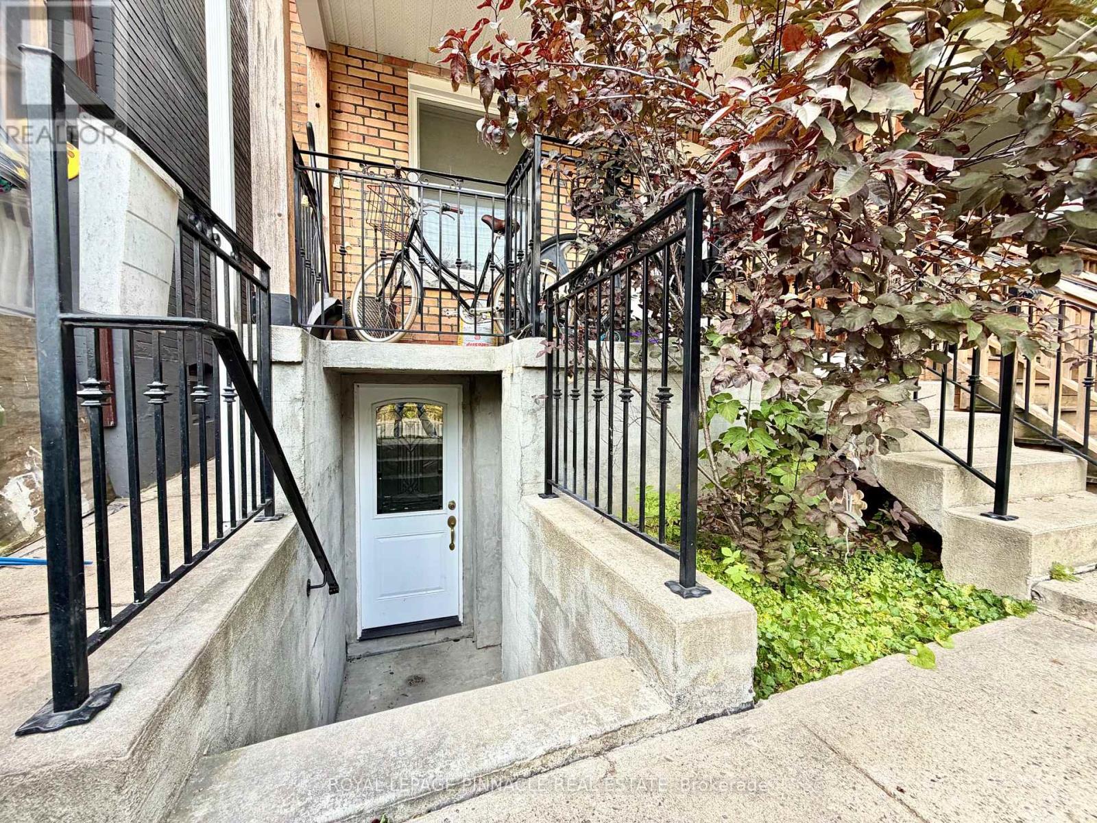Photo of 136 Campbell Avenue