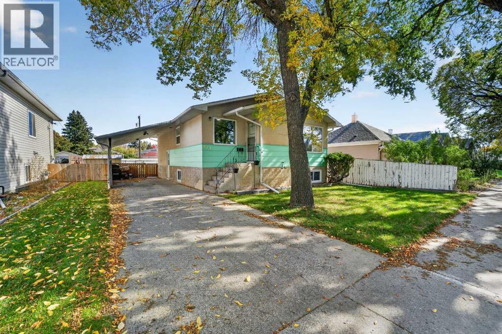813 12C Street N - 4