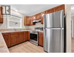 813 12c Street N, Lethbridge, AB T1H2N9 Photo 12