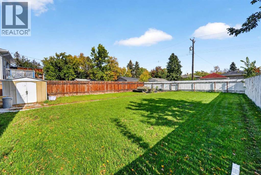 813 12C Street N - 33