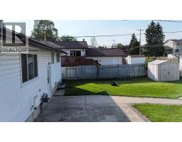 Laundry room - 5320 12 Avenue, Edson, AB T7E1J8 Photo 12