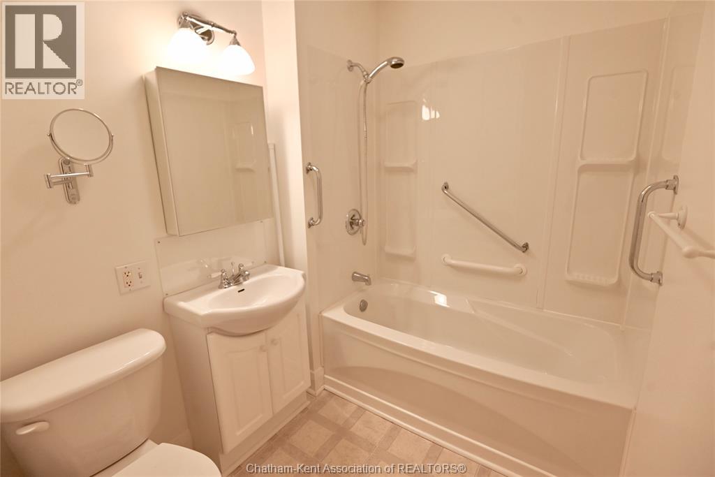 57 Erie STREET South - Image 20