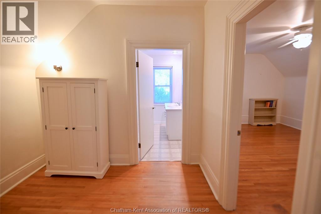 57 Erie STREET South - 24