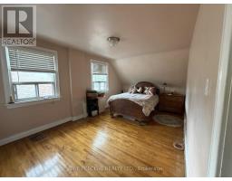 112 Yore Road, Toronto, ON M6M1X1 Photo 10