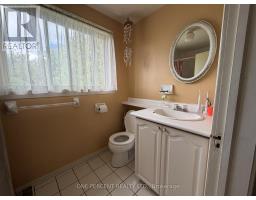 112 Yore Road, Toronto, ON M6M1X1 Photo 12