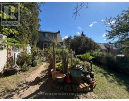 112 Yore Road, Toronto, ON M6M1X1 Photo 25