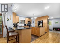 Primary Bedroom - 720 East Wilson Creek Road, Rosebery, BC V0G1S1 Photo 10