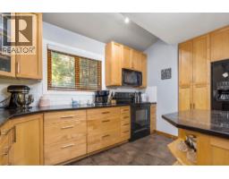 Dining room - 720 East Wilson Creek Road, Rosebery, BC V0G1S1 Photo 12