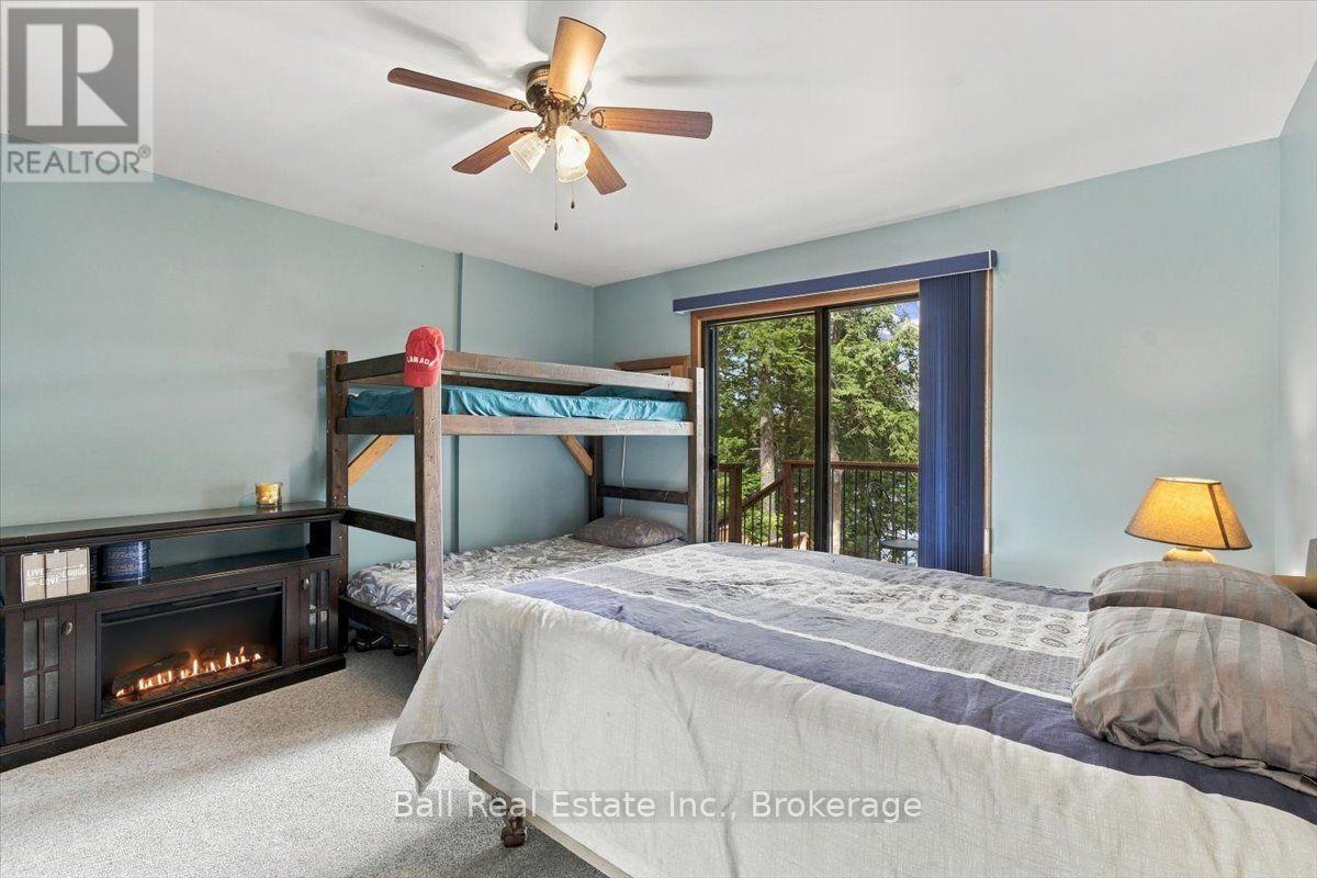 14 WAITE COURT - 27