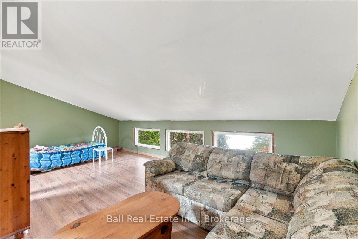 14 WAITE COURT - Image 33