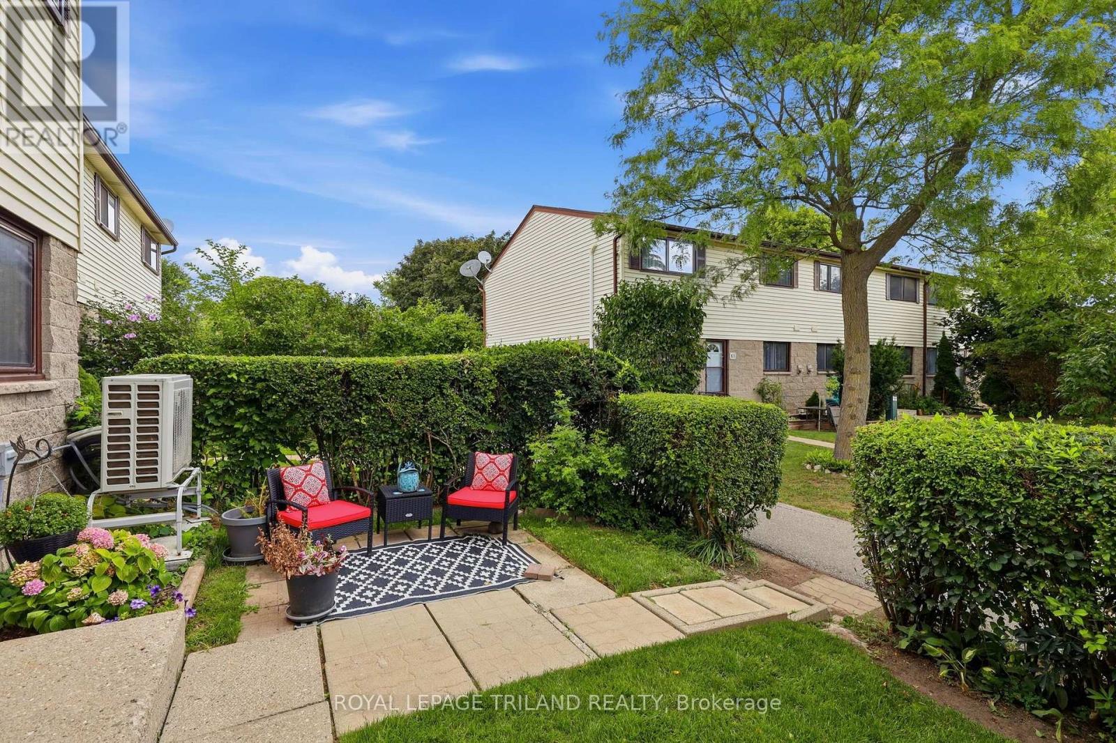 #81 825 DUNDALK DRIVE - 4