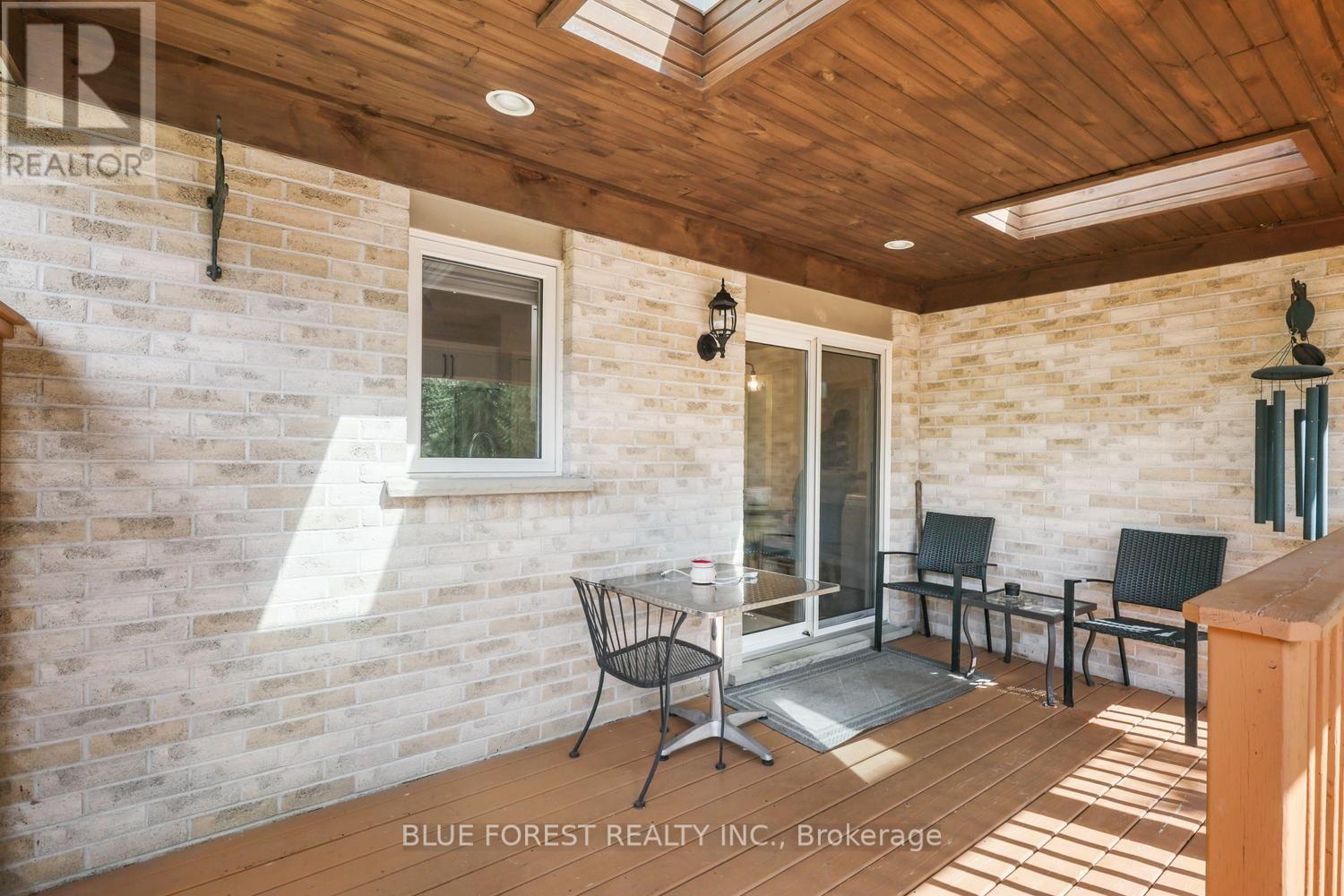10 SYMPHONY COURT - Image 35