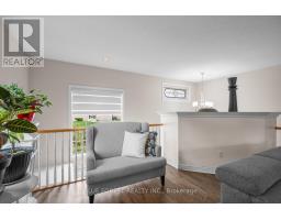 Living room - 10 Symphony Court, Central Elgin, ON N5P4K1 Photo 13