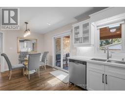 Family room - 10 Symphony Court, Central Elgin, ON N5P4K1 Photo 8