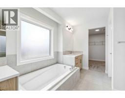 139 Dawson Wharf Mount, Chestermere, AB T1X2W3 Photo 27