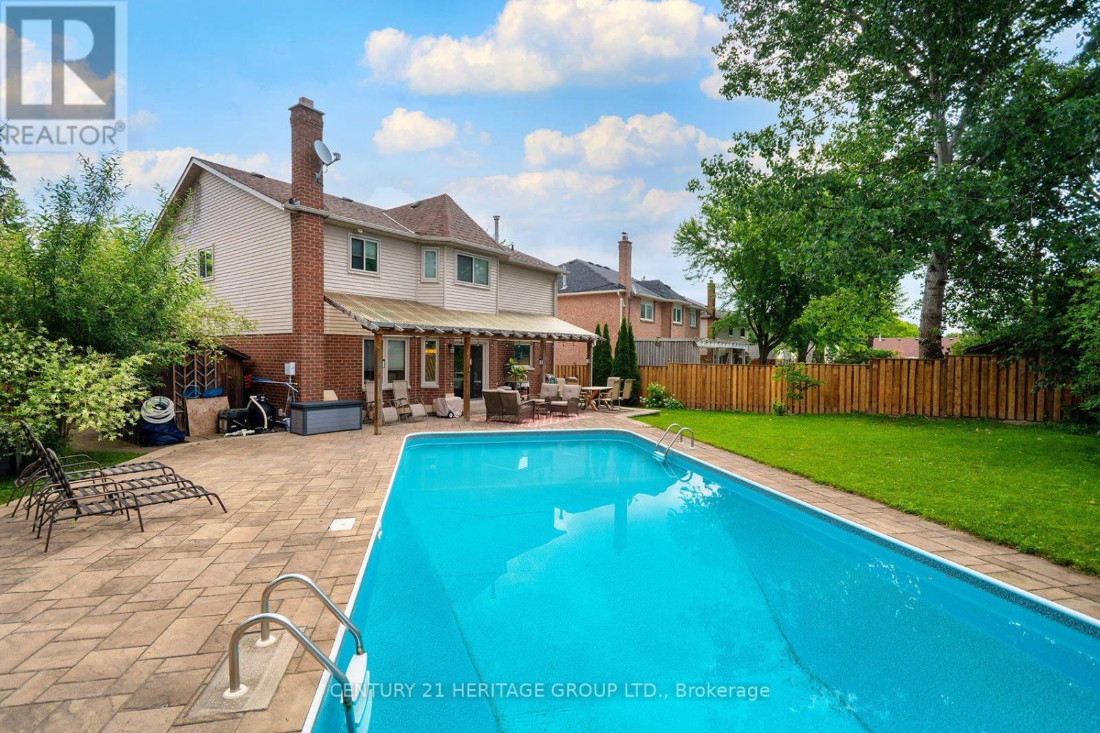 55 CHARTWELL CRESCENT - Image 30