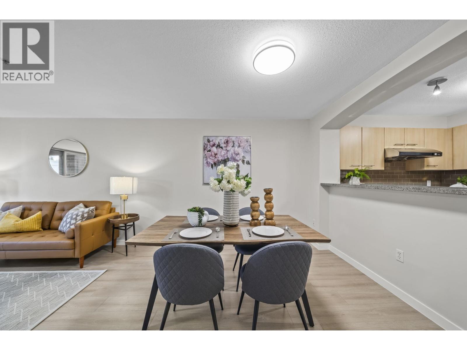 2 Bed, 2 Bath House for Sale in Richmond – 6106 5117 GARDEN CITY ROAD, Richmond – MLS# R3170975 - Image 10