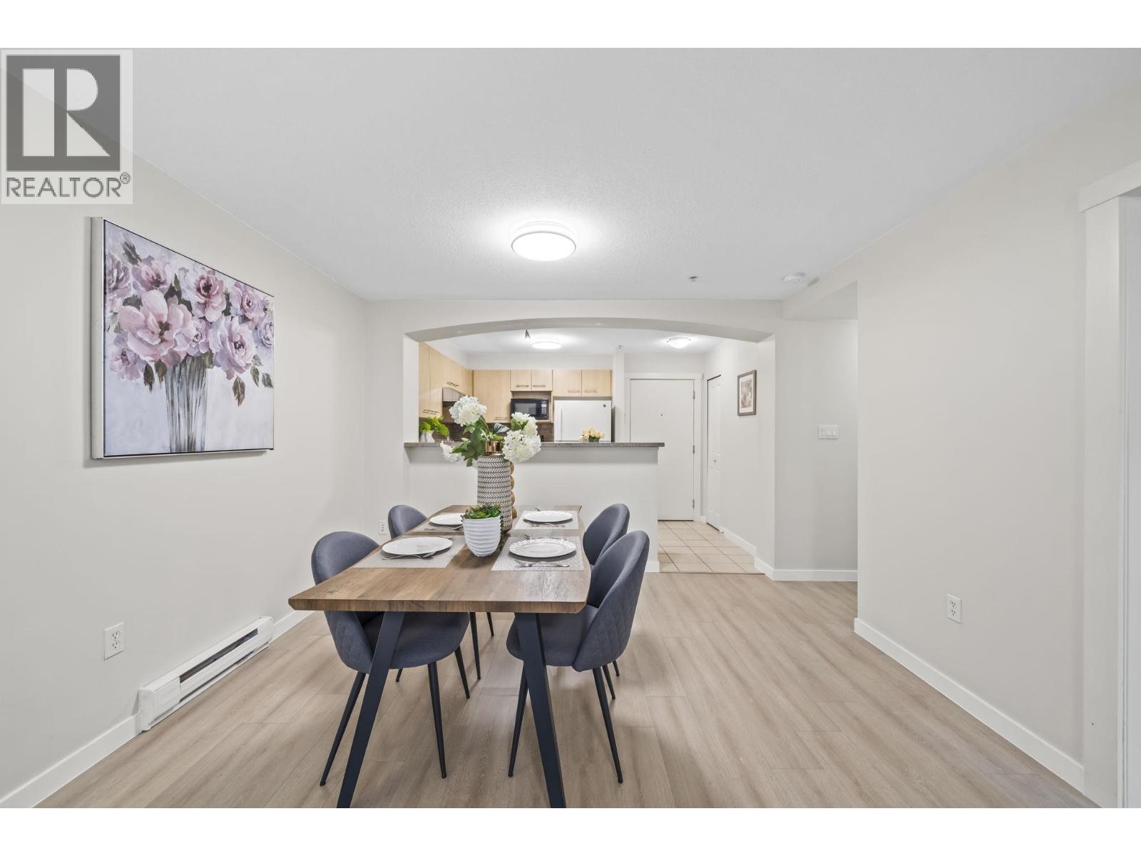 2 Bed, 2 Bath House for Sale in Richmond – 6106 5117 GARDEN CITY ROAD, Richmond – MLS# R3170975 - Image 11