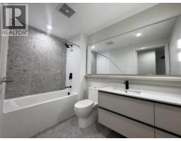 403 2015 St. Johns St  Bc, Port Moody, BC V3H0N5 Photo 9