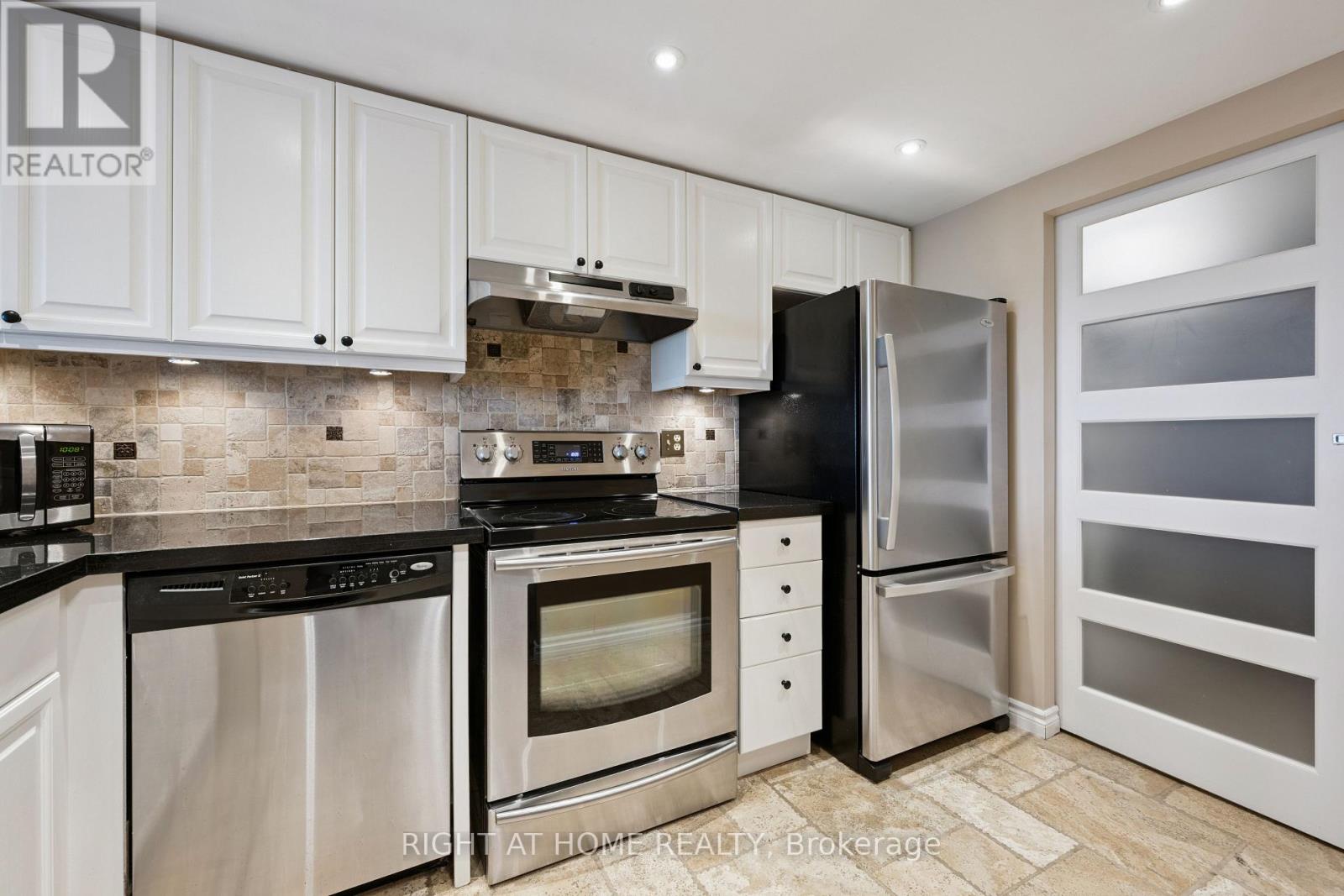 #1217 268 RIDLEY BOULEVARD - 3
