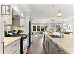 Foyer - 106 Tiago Avenue, Toronto, ON M4B2A3 Photo 12