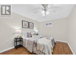 140 Willow Lane, Newmarket, ON L3Y4J3 Photo 15