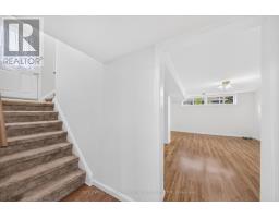 140 Willow Lane, Newmarket, ON L3Y4J3 Photo 16