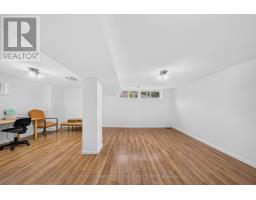 140 Willow Lane, Newmarket, ON L3Y4J3 Photo 17